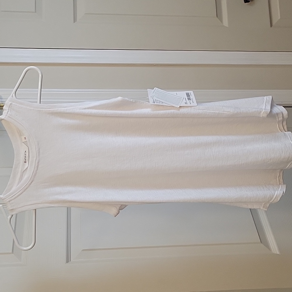 Athleta NWT Breezy Tank Top XS